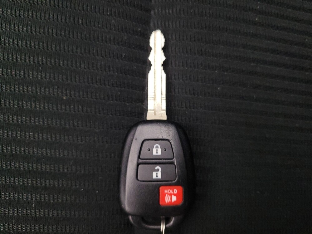 2017 Toyota RAV4 in Bradenton, FL 34207 - 18078197 32