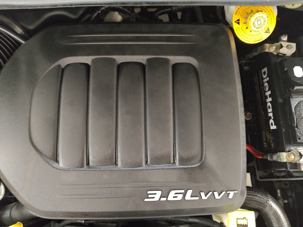 2016 Chrysler Town & Country in Fairfield, OH 45014 - 18078199 30