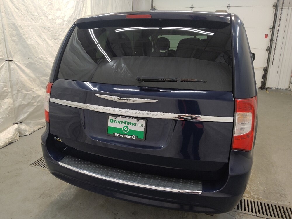 2016 Chrysler Town & Country in Fairfield, OH 45014 - 18078199 7