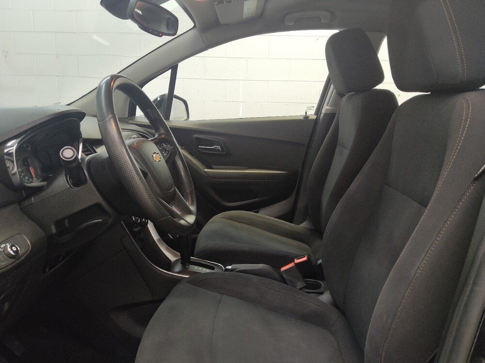 2018 Chevrolet Trax in Fairfield, OH 45014 - 18078200 17