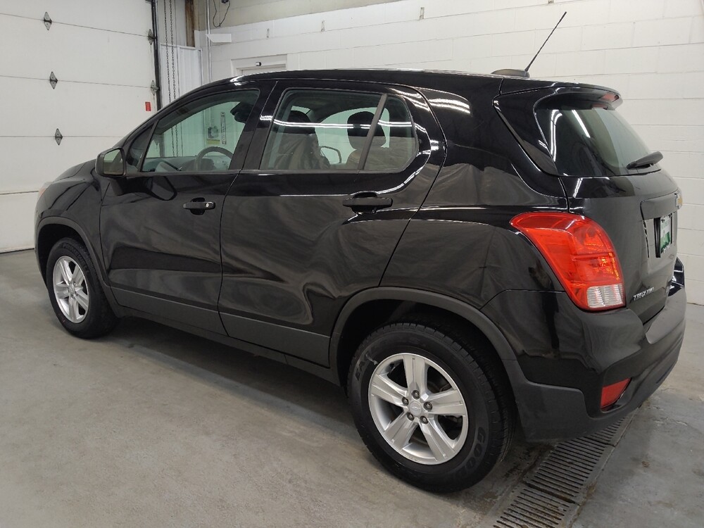 2018 Chevrolet Trax in Fairfield, OH 45014 - 18078200 3