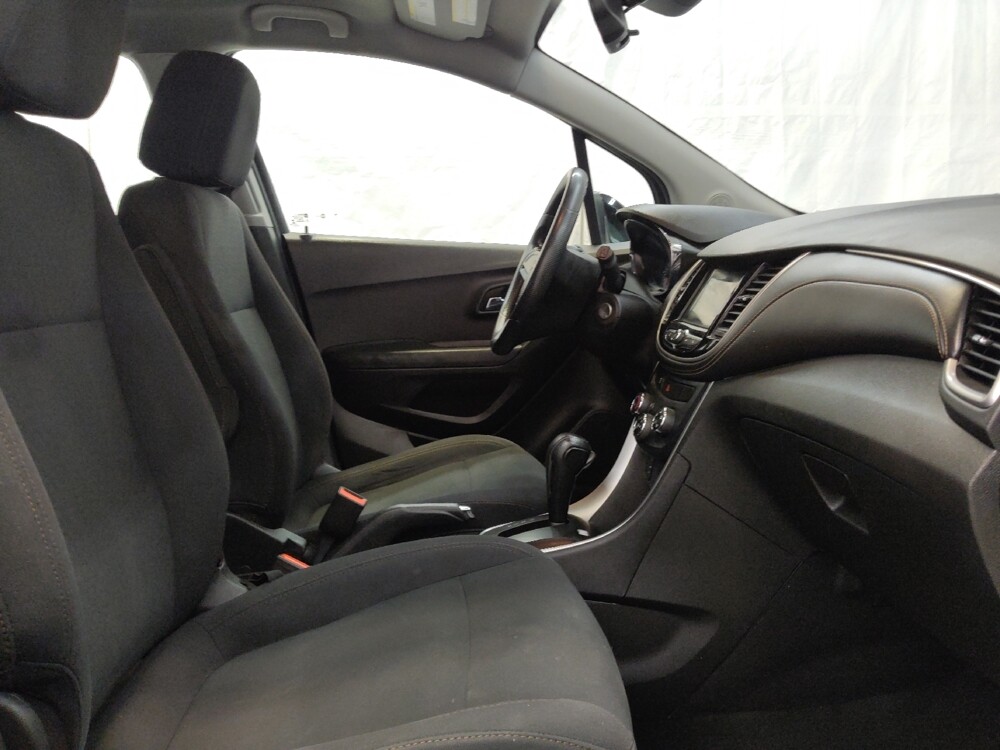 2018 Chevrolet Trax in Fairfield, OH 45014 - 18078200 21