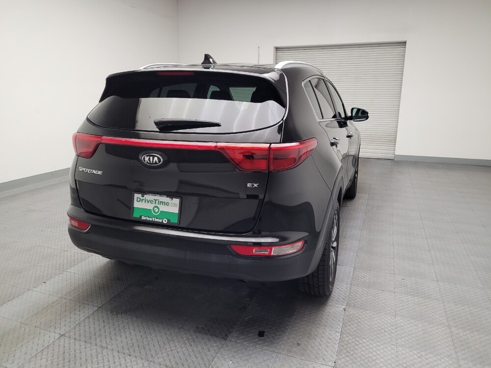 2019 Kia Sportage in Montclair, CA 91763 - 18078206 7