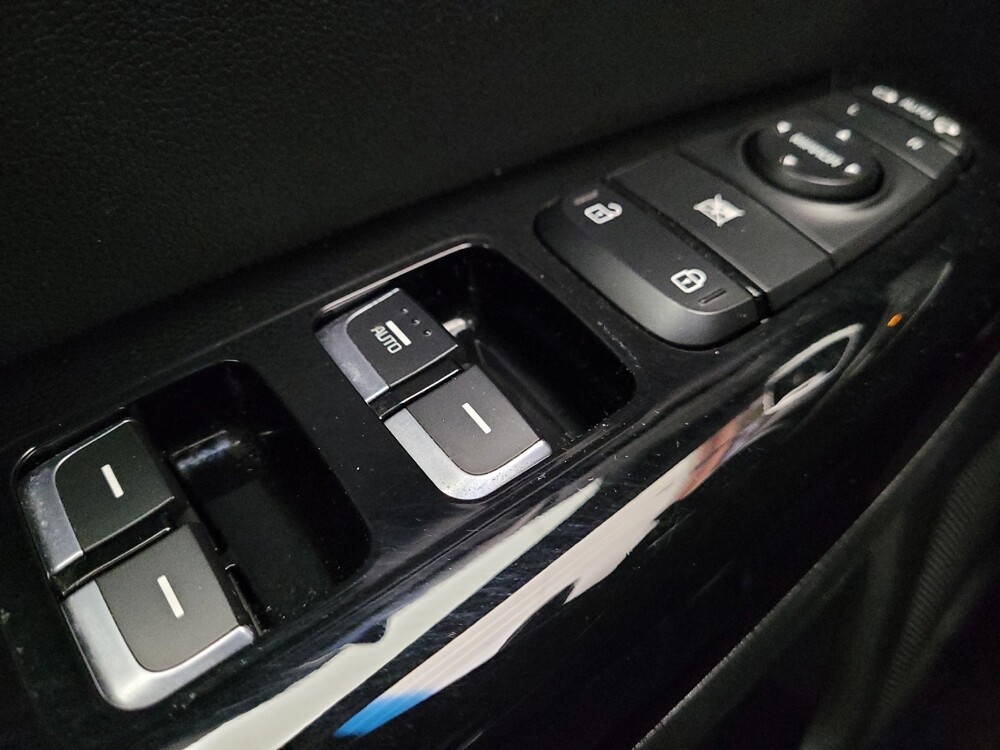 2019 Kia Sportage in Montclair, CA 91763 - 18078206 27