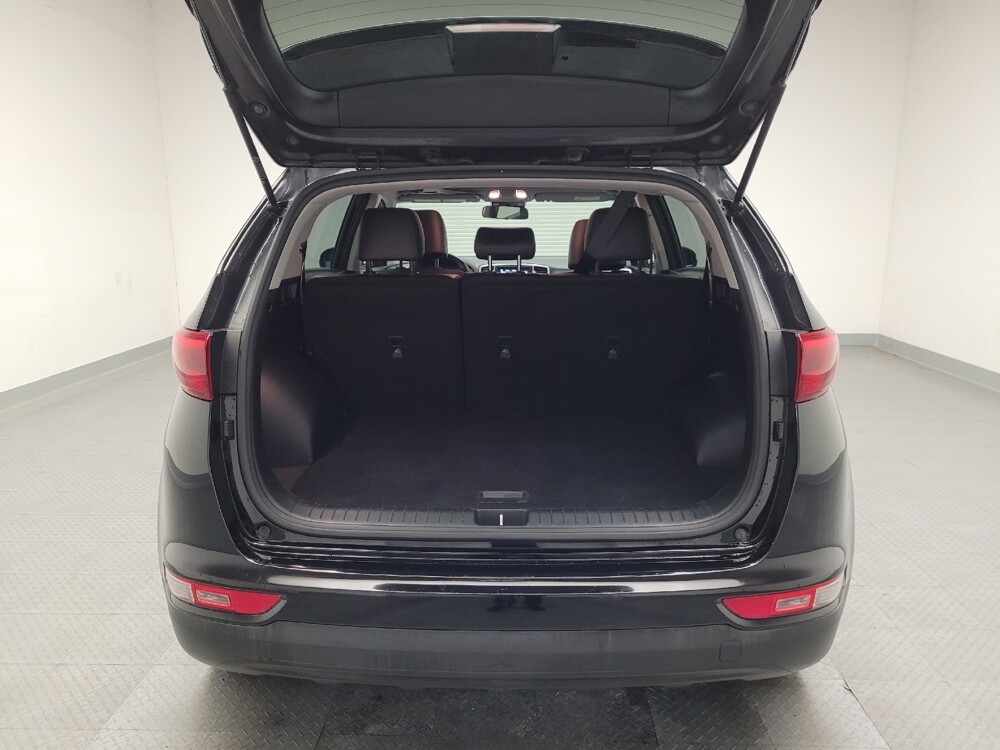 2019 Kia Sportage in Montclair, CA 91763 - 18078206 29