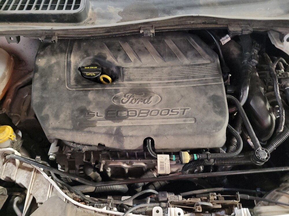 2018 Ford Escape in Montclair, CA 91763 - 18078208 30