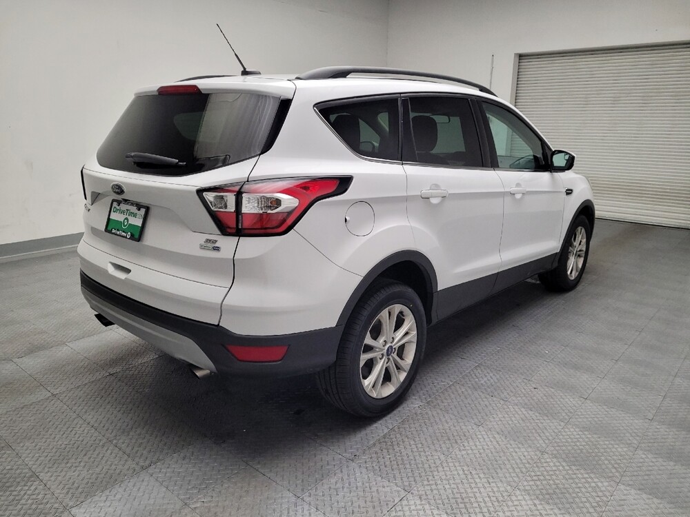 2018 Ford Escape in Montclair, CA 91763 - 18078208 9