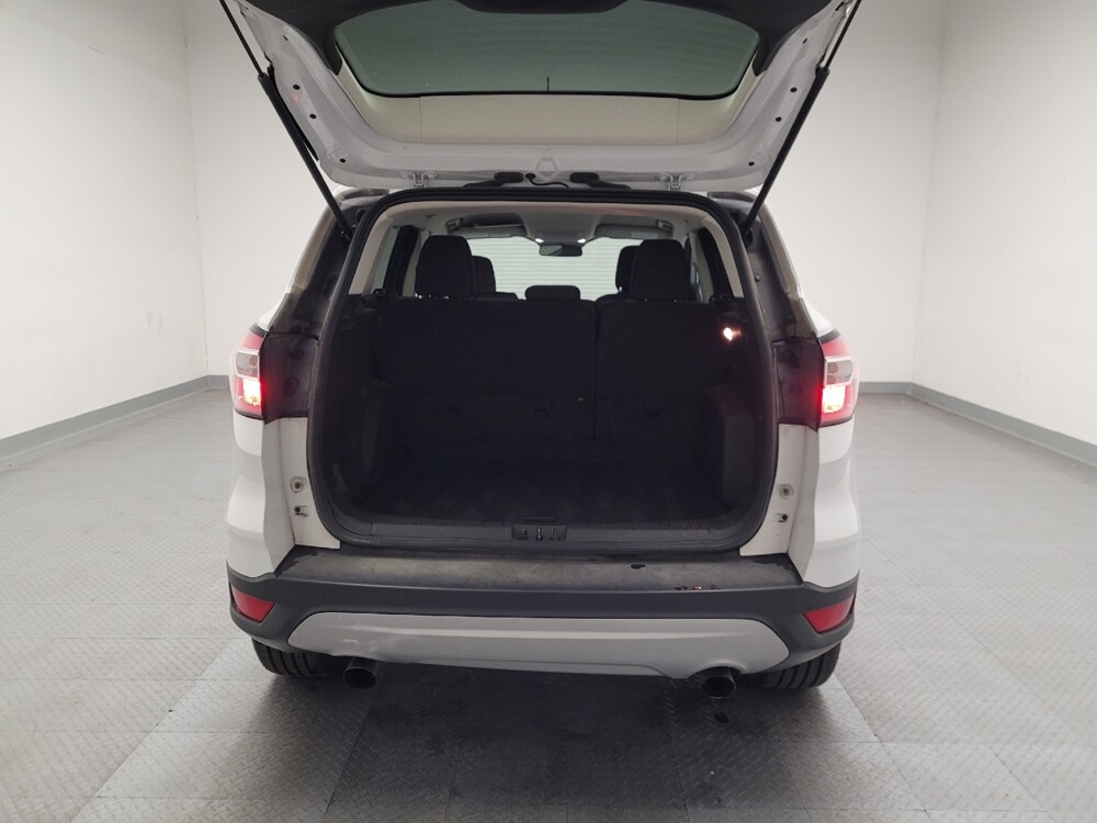 2018 Ford Escape in Montclair, CA 91763 - 18078208 29