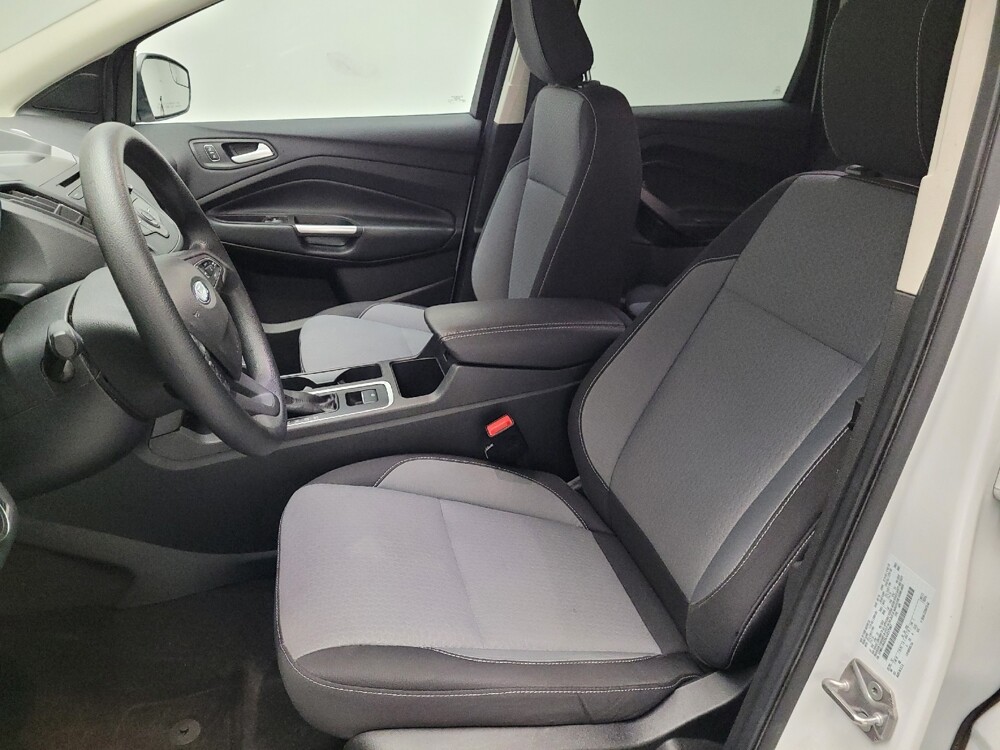 2018 Ford Escape in Montclair, CA 91763 - 18078208 17