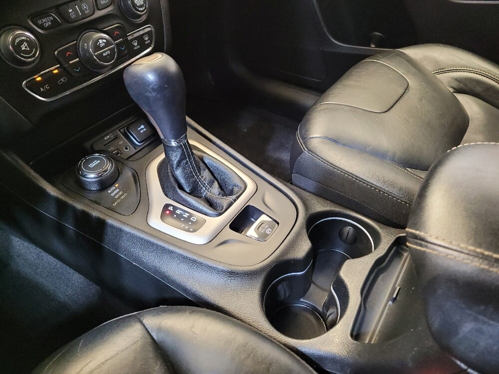 2018 Jeep Cherokee in Columbus, OH 43231 - 18078211 26