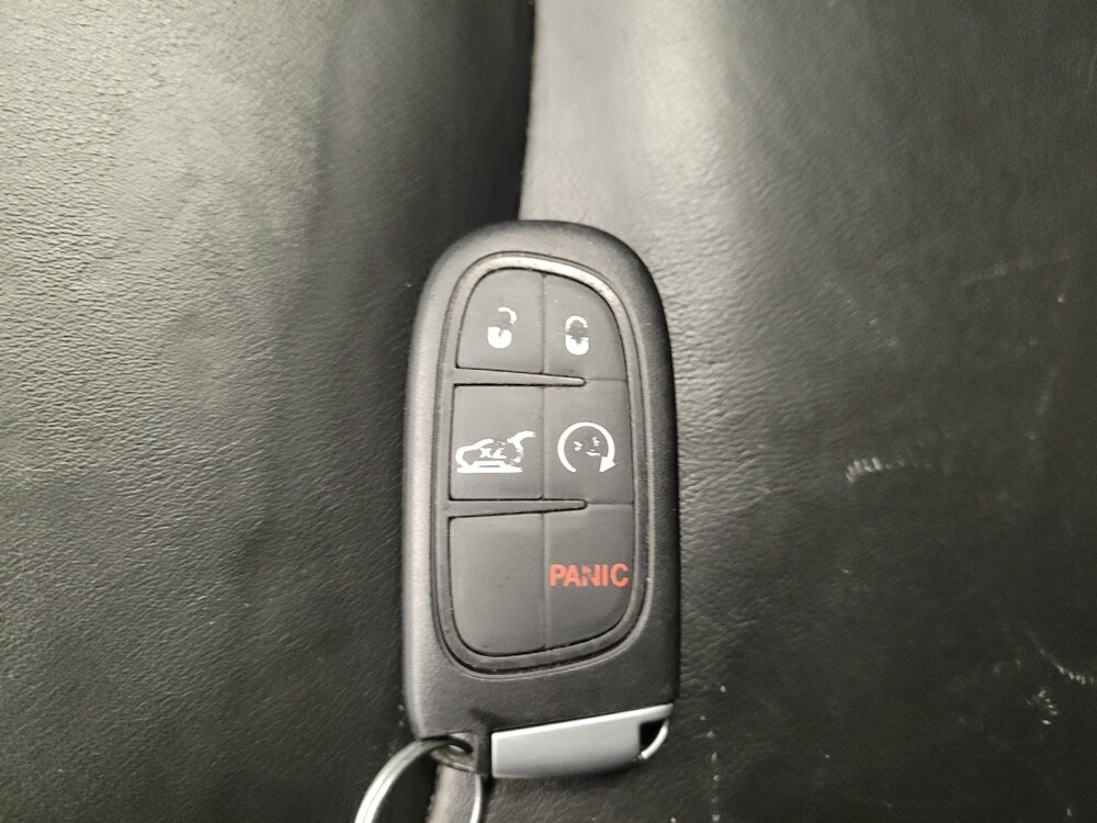 2018 Jeep Cherokee in Columbus, OH 43231 - 18078211 32