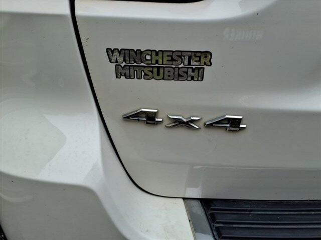 2011 Jeep Grand Cherokee in Winchester, VA 22602 - 18078236 5