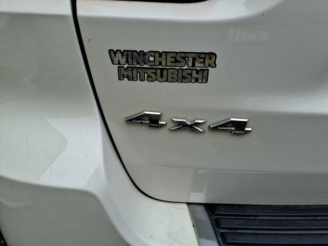 2011 Jeep Grand Cherokee in Winchester, VA 22602 - 18078236 5