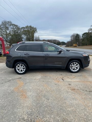 2016 Jeep Cherokee in Flowery Branch, GA 30542 - 18078247 4