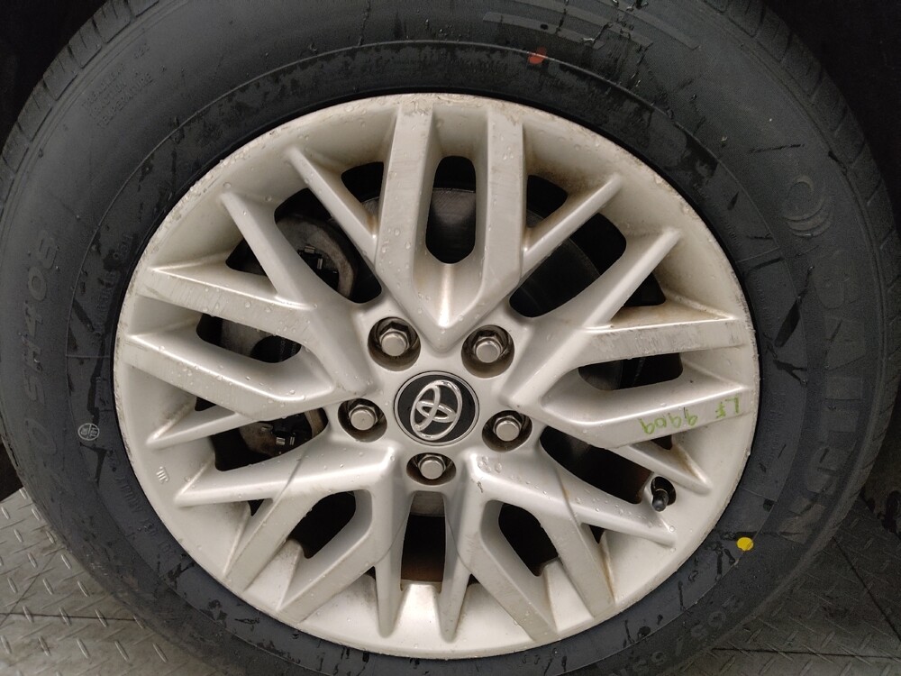 2017 Toyota Camry in Pelham, AL 35124 - 18078266 31