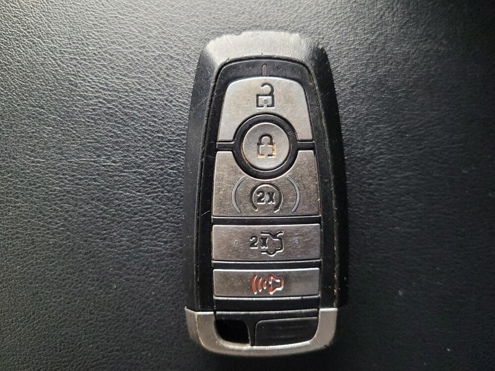 2019 Ford Edge in Conyers, GA 30094 - 18078269 32