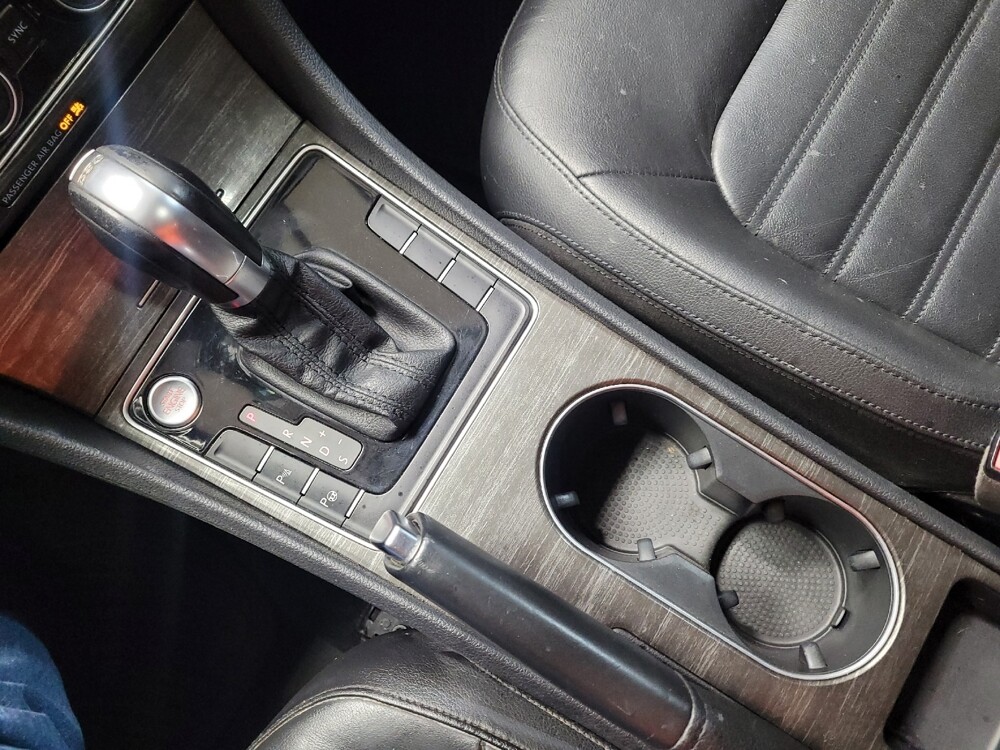 2017 Volkswagen Passat in Fort Worth, TX 76116 - 18078278 26