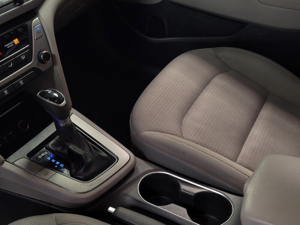 2017 Hyundai Elantra in Lakeland, FL 33815 - 18078288 26