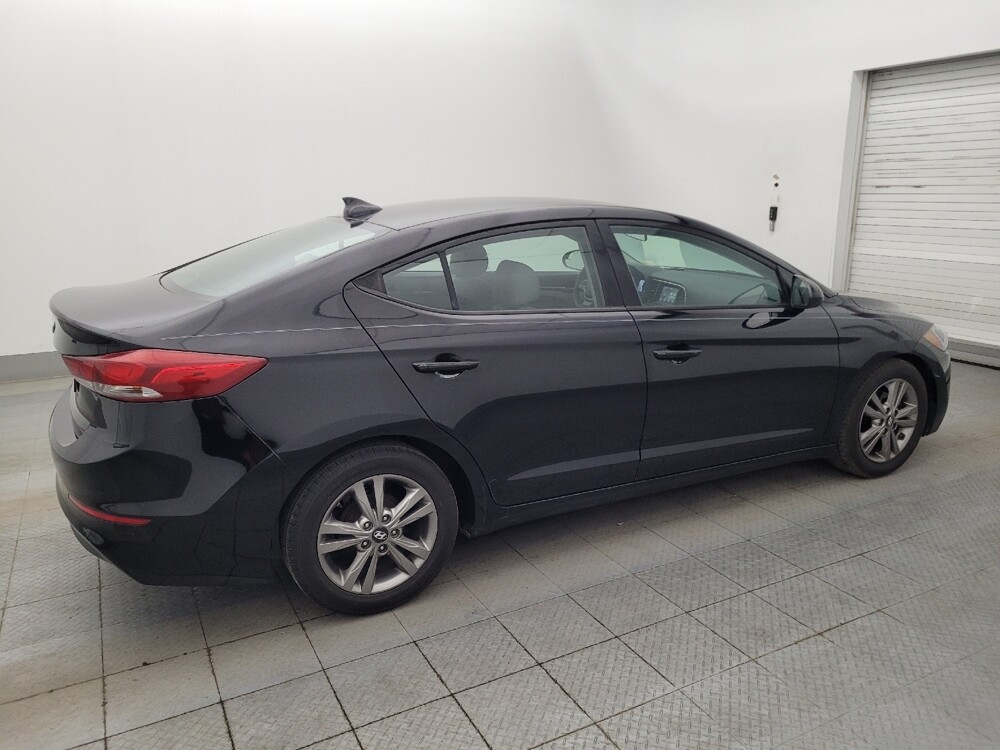 2017 Hyundai Elantra in Lakeland, FL 33815 - 18078288 10