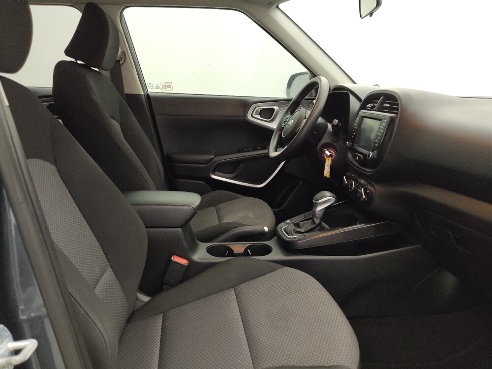 2020 Kia Soul in Clearwater, FL 33764 - 18078289 19