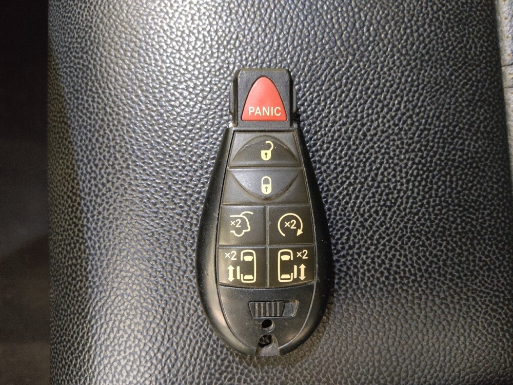 2020 Dodge Grand Caravan in Lakewood, CO 80215 - 18078306 32