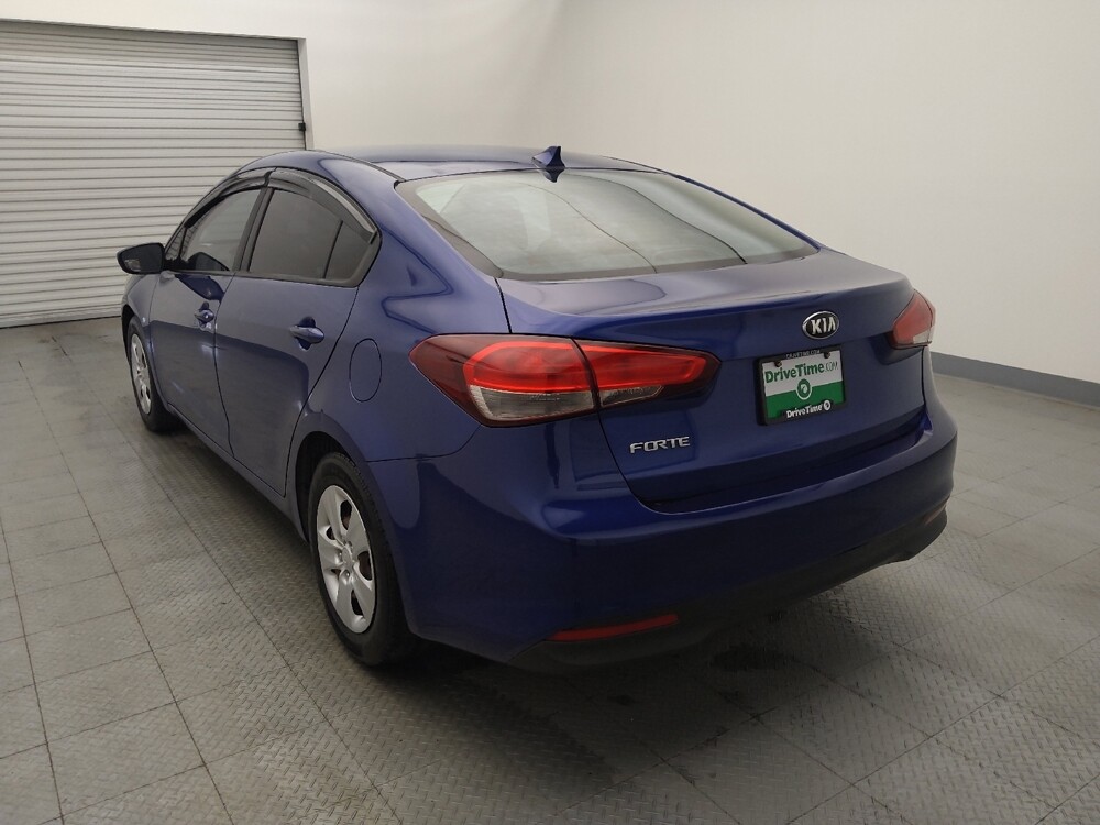 2017 Kia Forte in Houston, TX 77074 - 18078317 5