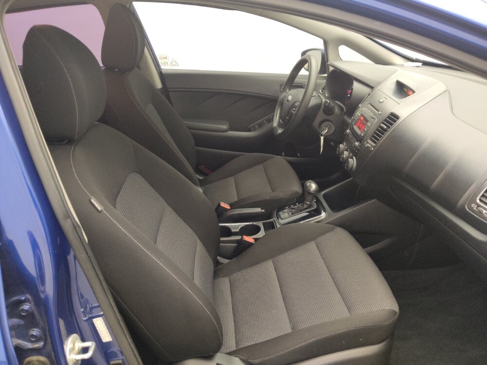 2017 Kia Forte in Houston, TX 77074 - 18078317 21