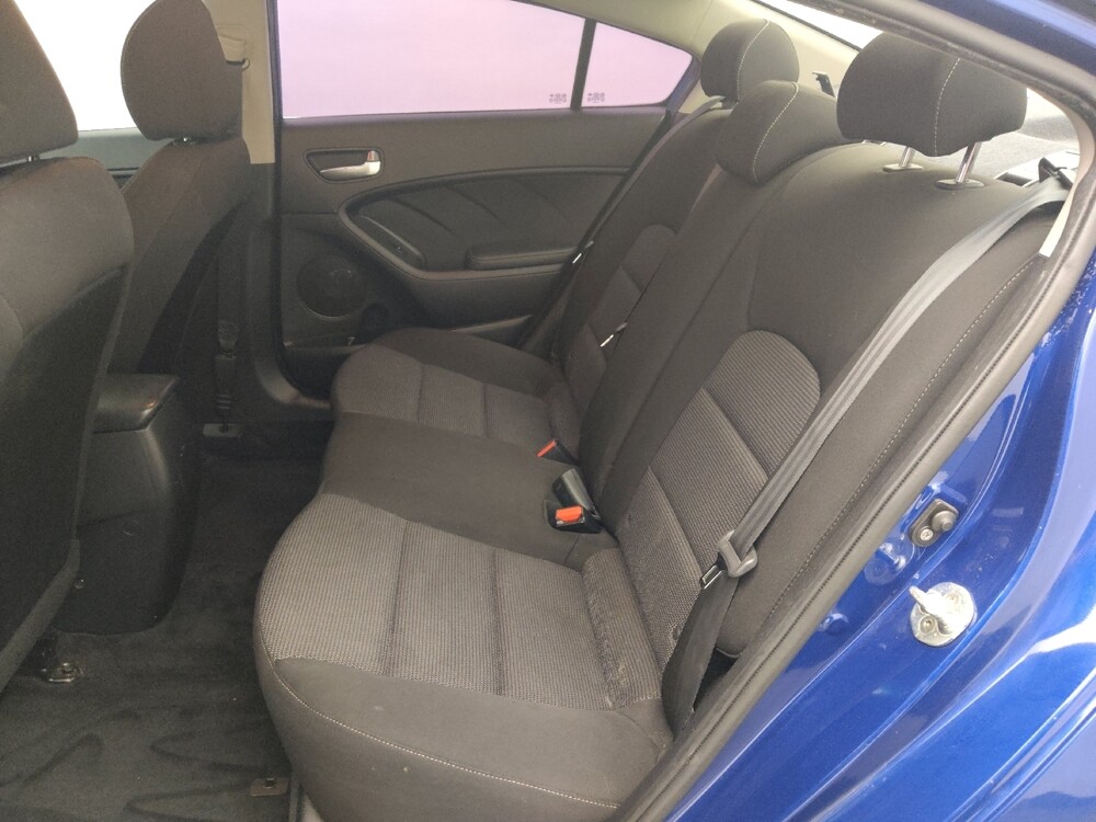 2017 Kia Forte in Houston, TX 77074 - 18078317 18