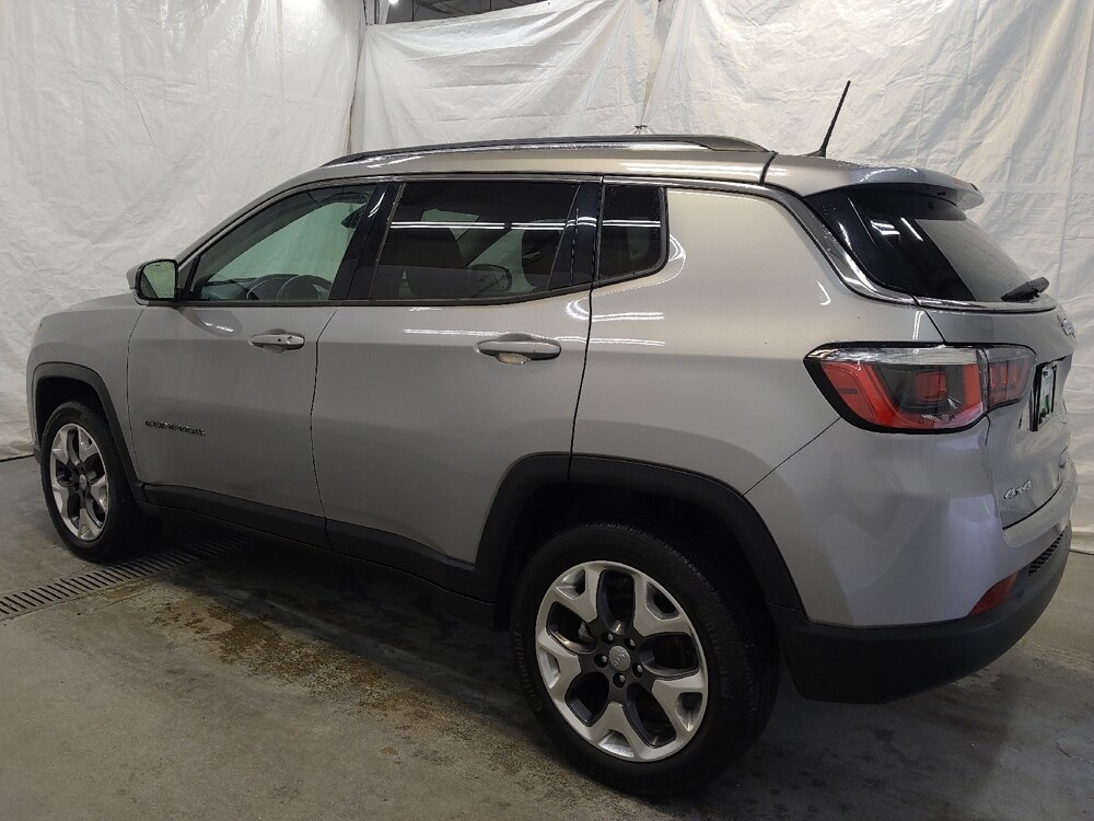 2019 Jeep Compass in Cincinnati, OH 45255 - 18078319 3