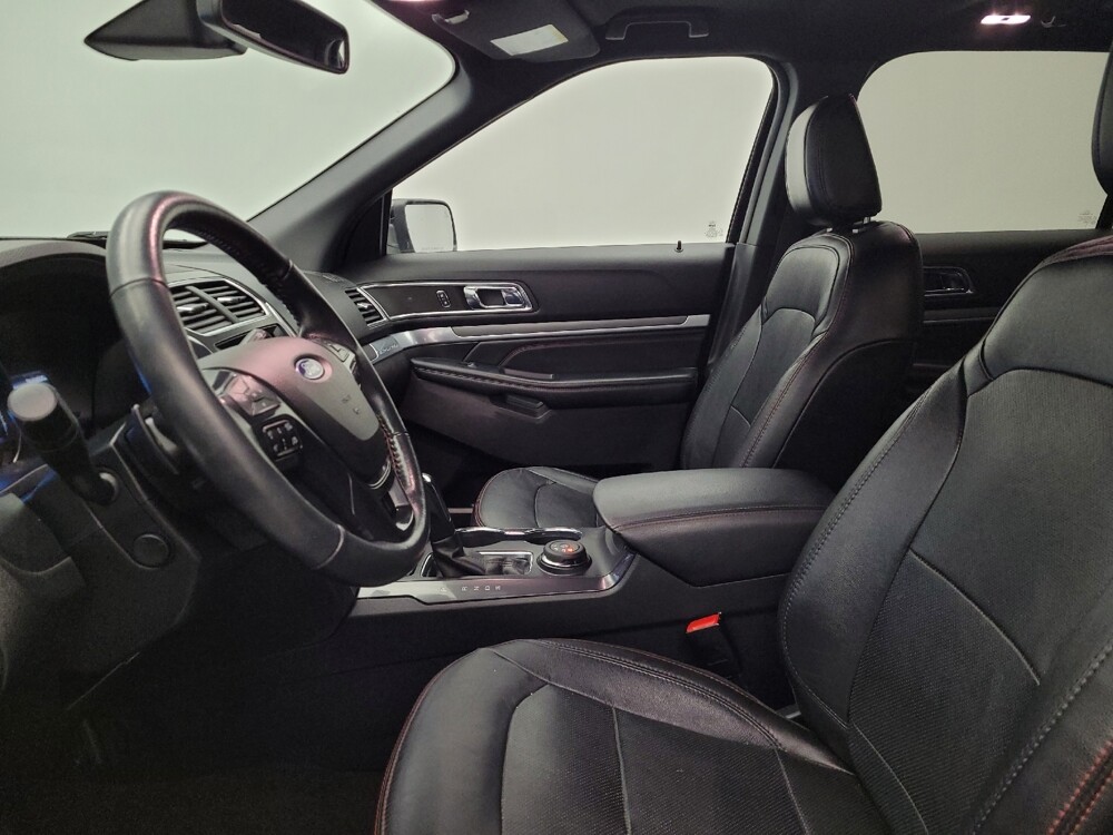 2018 Ford Explorer in Louisville, KY 40258 - 18078324 17