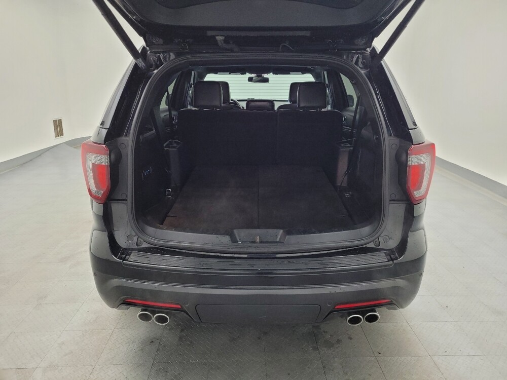 2018 Ford Explorer in Louisville, KY 40258 - 18078324 29