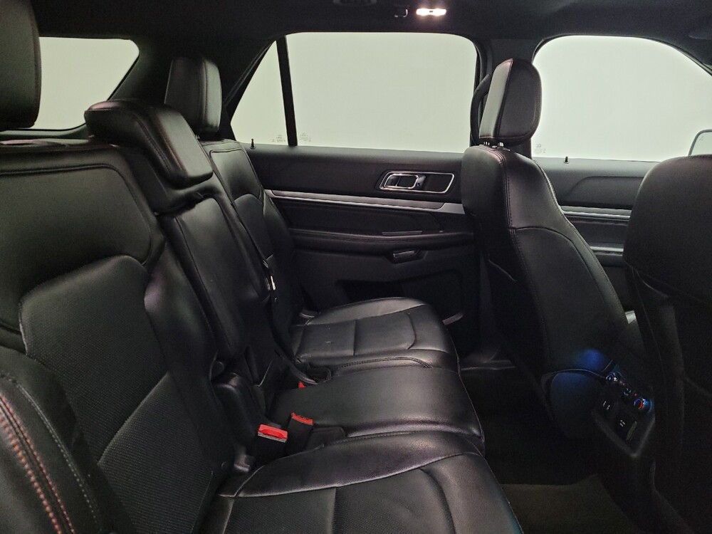 2018 Ford Explorer in Louisville, KY 40258 - 18078324 19