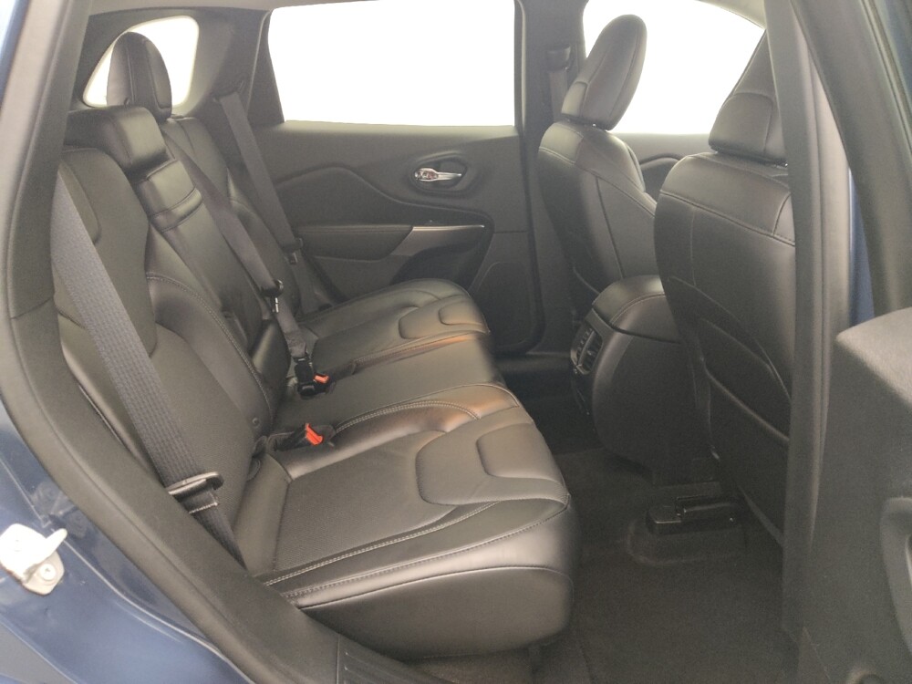 2019 Jeep Cherokee in St. Louis, MO 63125 - 18078339 19