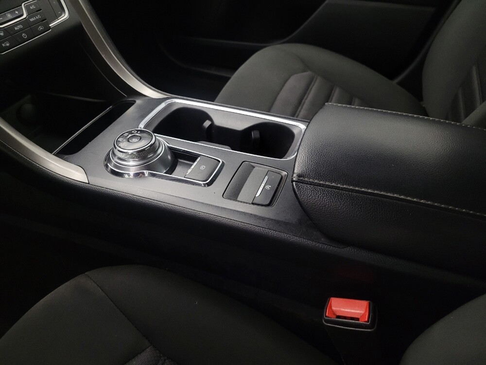 2019 Ford Fusion in Midlothian, IL 60445 - 18078342 26