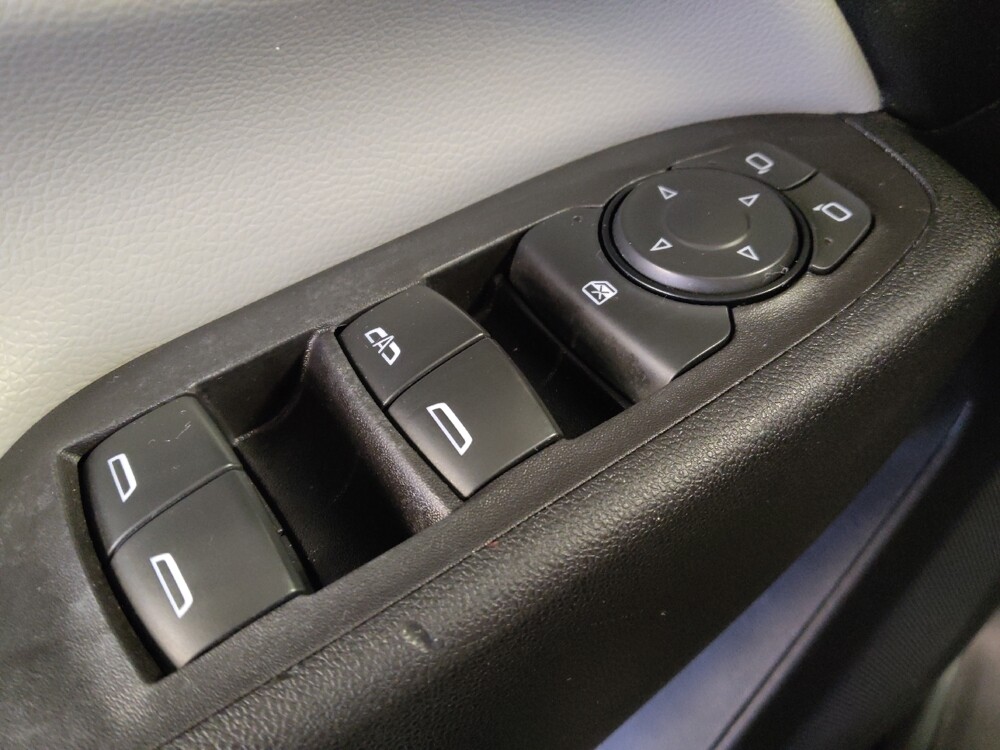 2020 Chevrolet Equinox in San Antonio, TX 78238 - 18078368 27