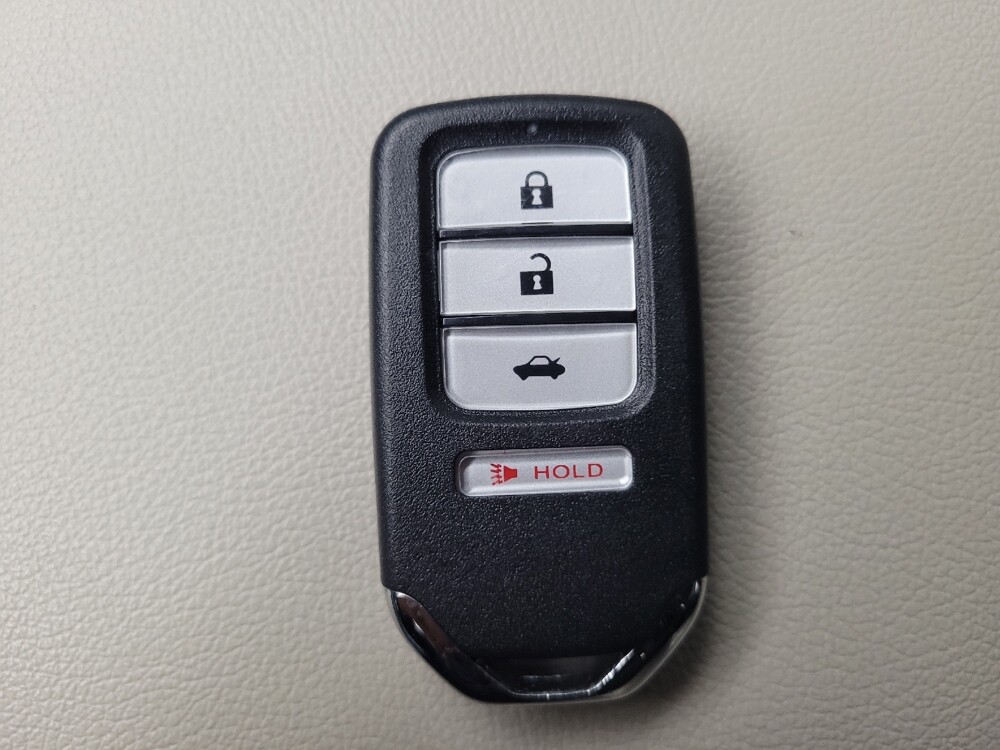 2020 Honda Accord in Madison, TN 37115 - 18078379 32