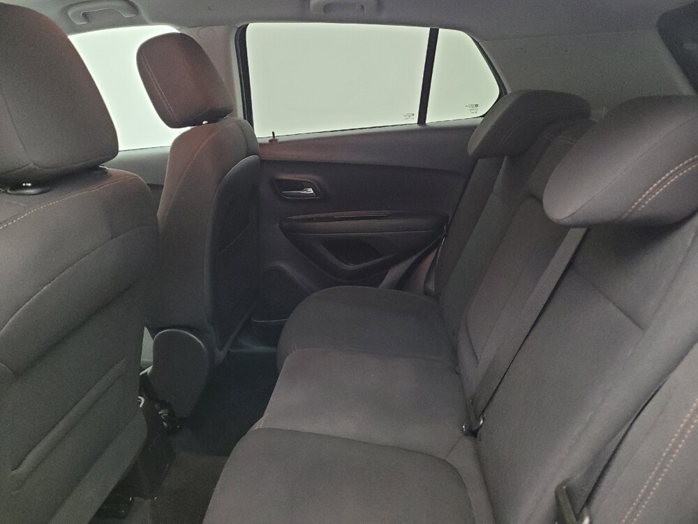 2020 Chevrolet Trax in Louisville, KY 40258 - 18078406 18