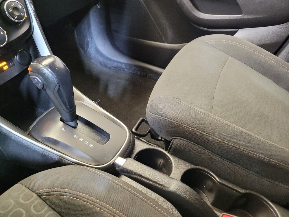 2020 Chevrolet Trax in Louisville, KY 40258 - 18078406 26