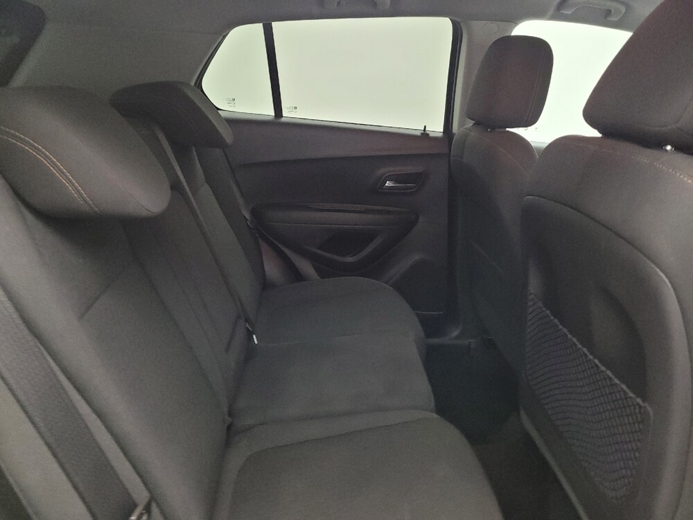 2020 Chevrolet Trax in Louisville, KY 40258 - 18078406 19