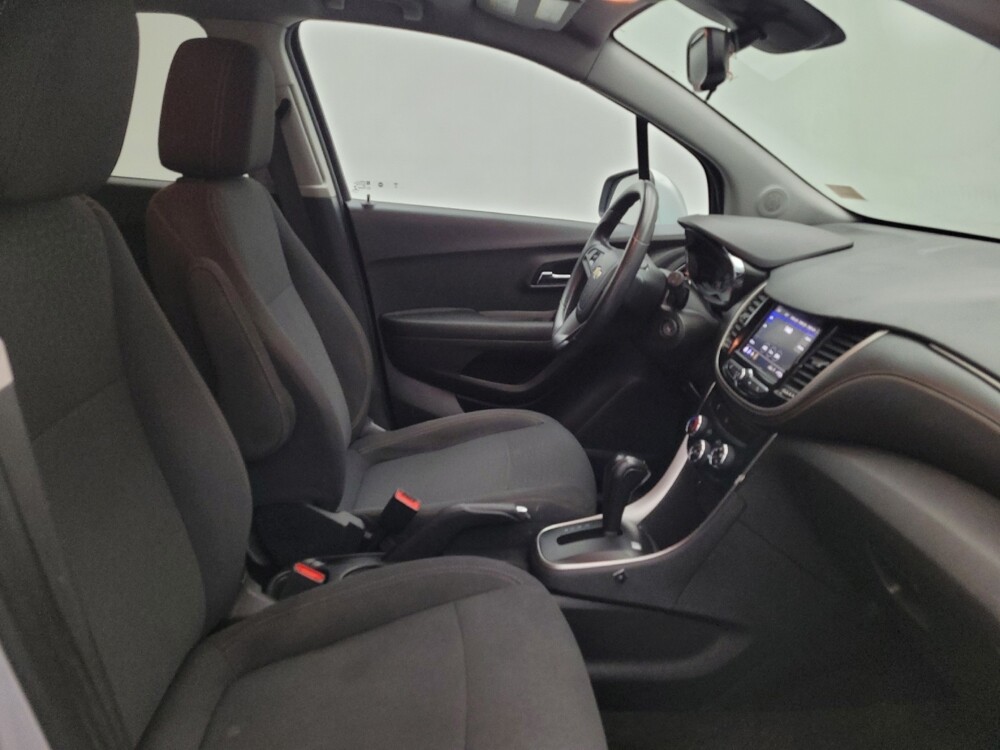 2020 Chevrolet Trax in Louisville, KY 40258 - 18078406 21