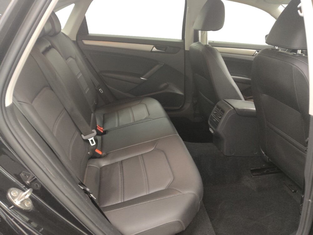 2021 Volkswagen Passat in St. Louis, MO 63125 - 18078417 19