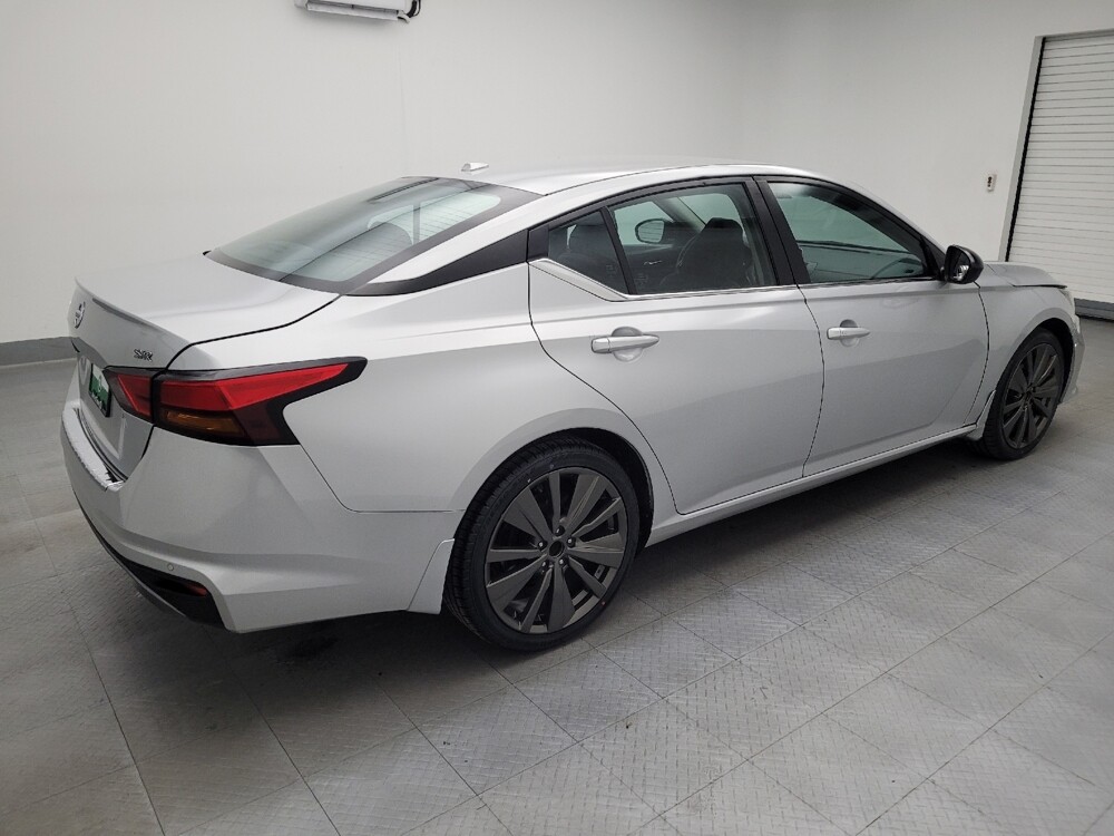 2021 Nissan Altima in Louisville, KY 40258 - 18078432 10