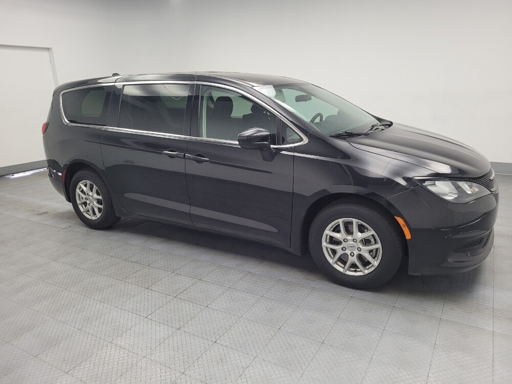 2022 Chrysler Voyager in Huntsville, AL 35816 - 18078459 11