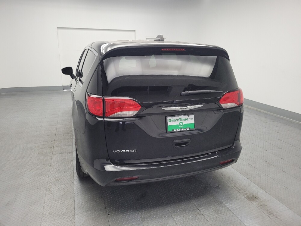 2022 Chrysler Voyager in Huntsville, AL 35816 - 18078459 6