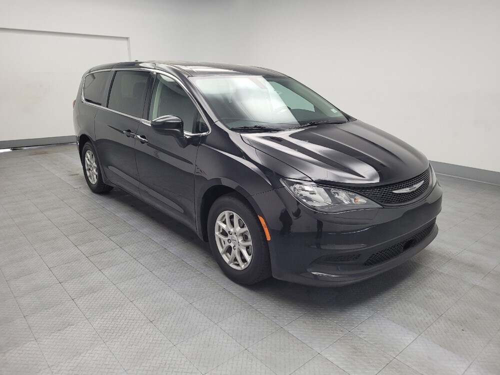 2022 Chrysler Voyager in Huntsville, AL 35816 - 18078459 13