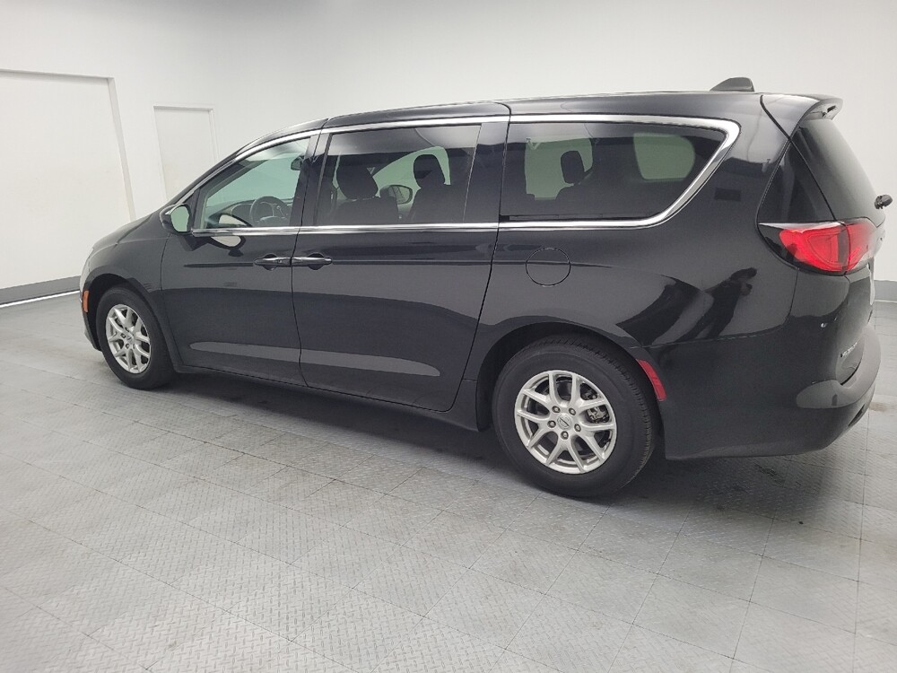 2022 Chrysler Voyager in Huntsville, AL 35816 - 18078459 3