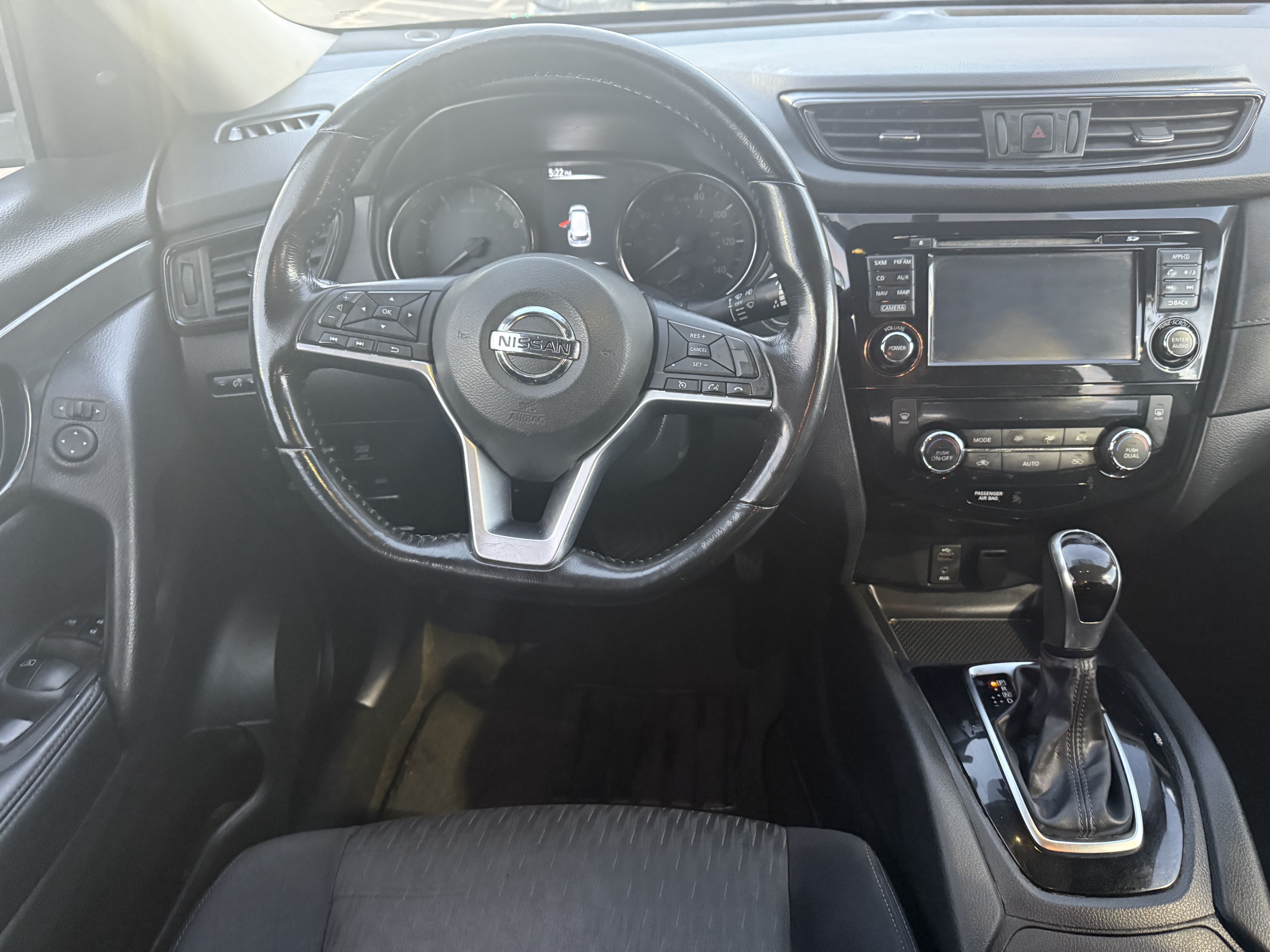 2017 Nissan Rogue in Phoenix, AZ 85022 - 18078483 7