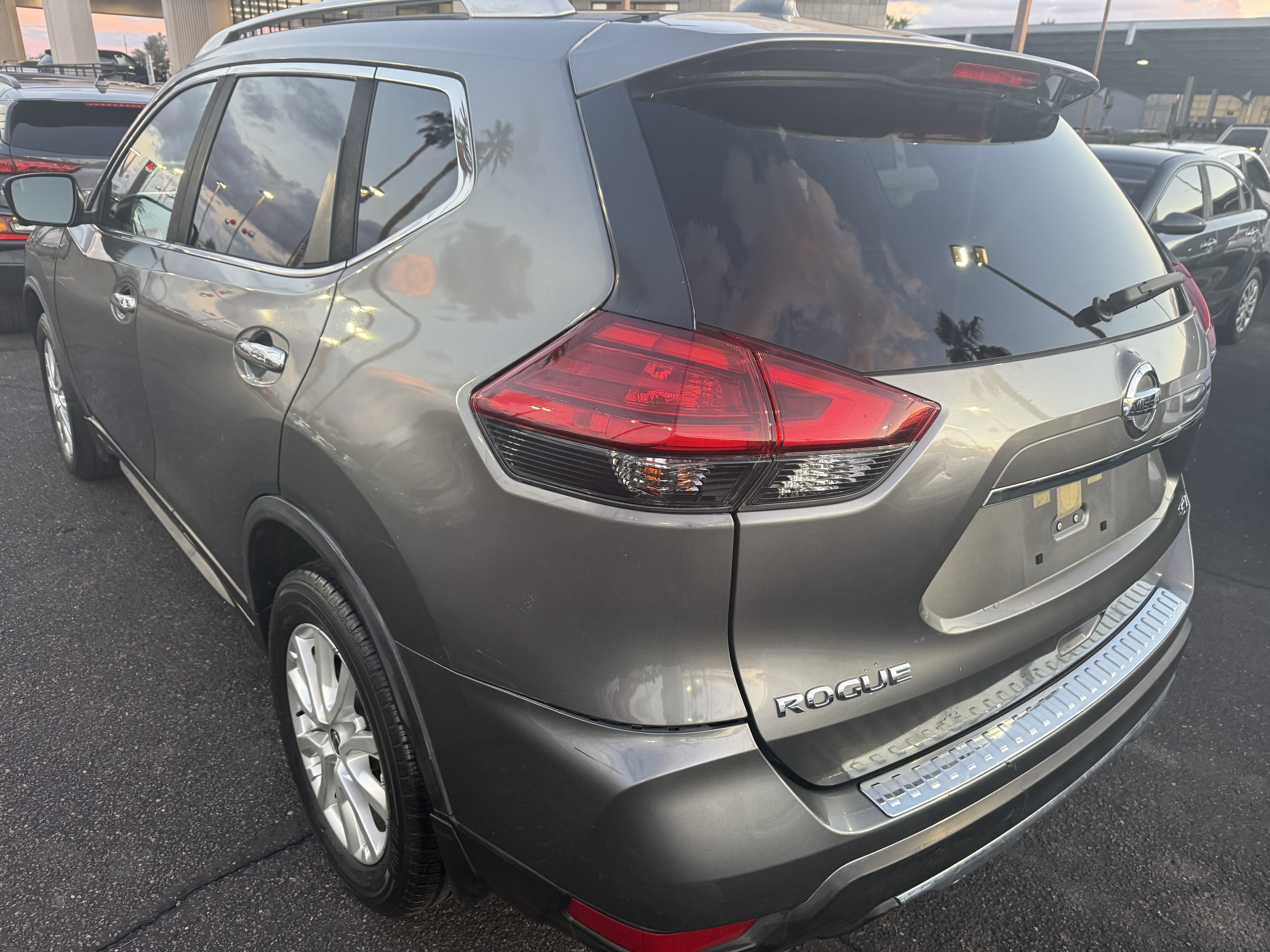 2017 Nissan Rogue in Phoenix, AZ 85022 - 18078483 6