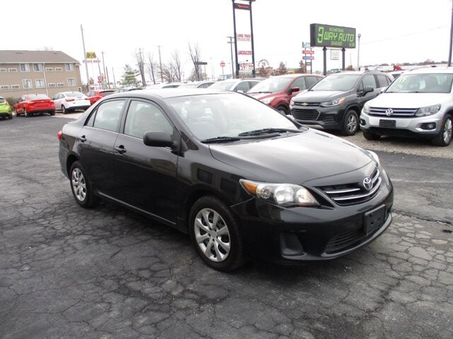 2013 Toyota Corolla in Oak Grove, MO 64075 - 18078486 3