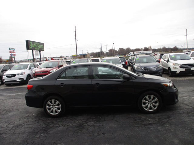 2013 Toyota Corolla in Oak Grove, MO 64075 - 18078486 4
